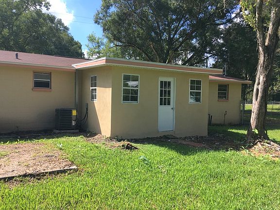 3rd image of 10210 E Sligh Ave