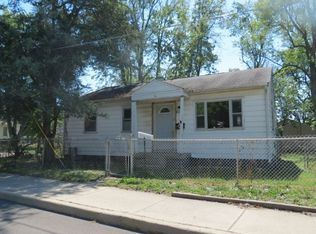 805 E 3rd St, Anderson, IN 46012