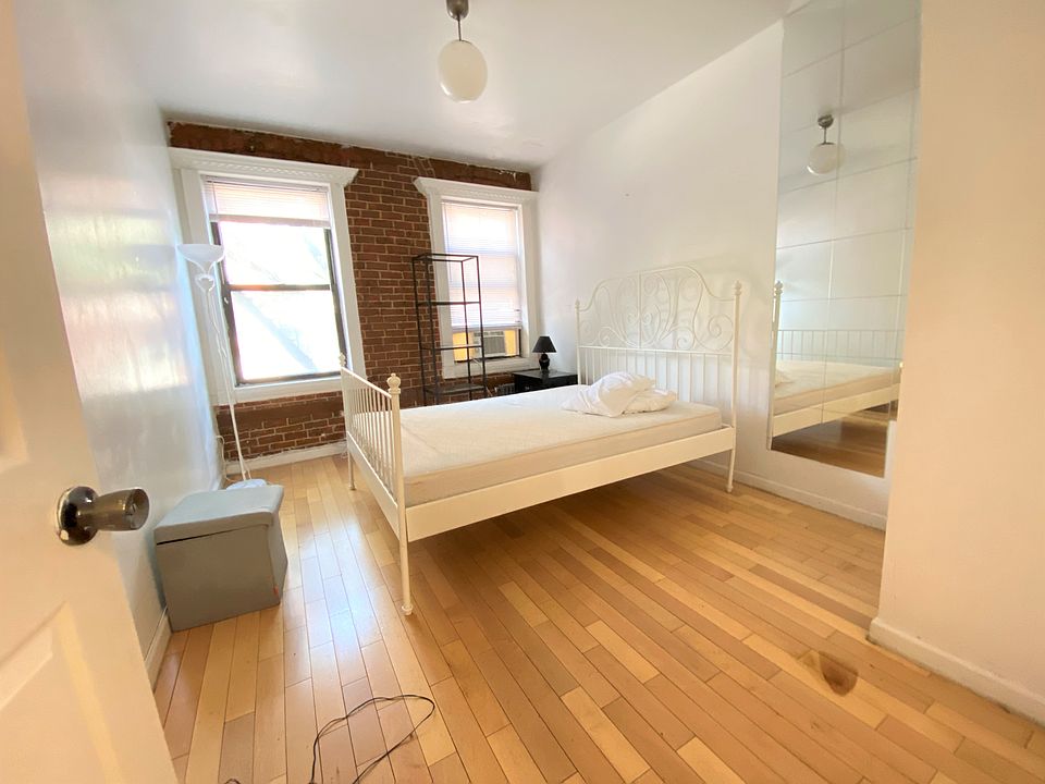 2nd image of 156 E 117th St #2A