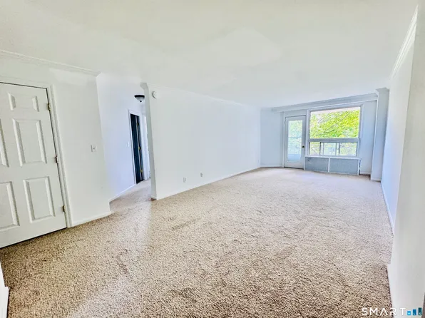 91 Strawberry Hill Avenue #425, Stamford, CT 06902