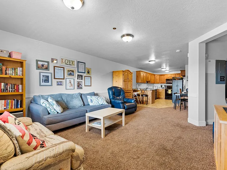 397 S State St #37 — Photo 10