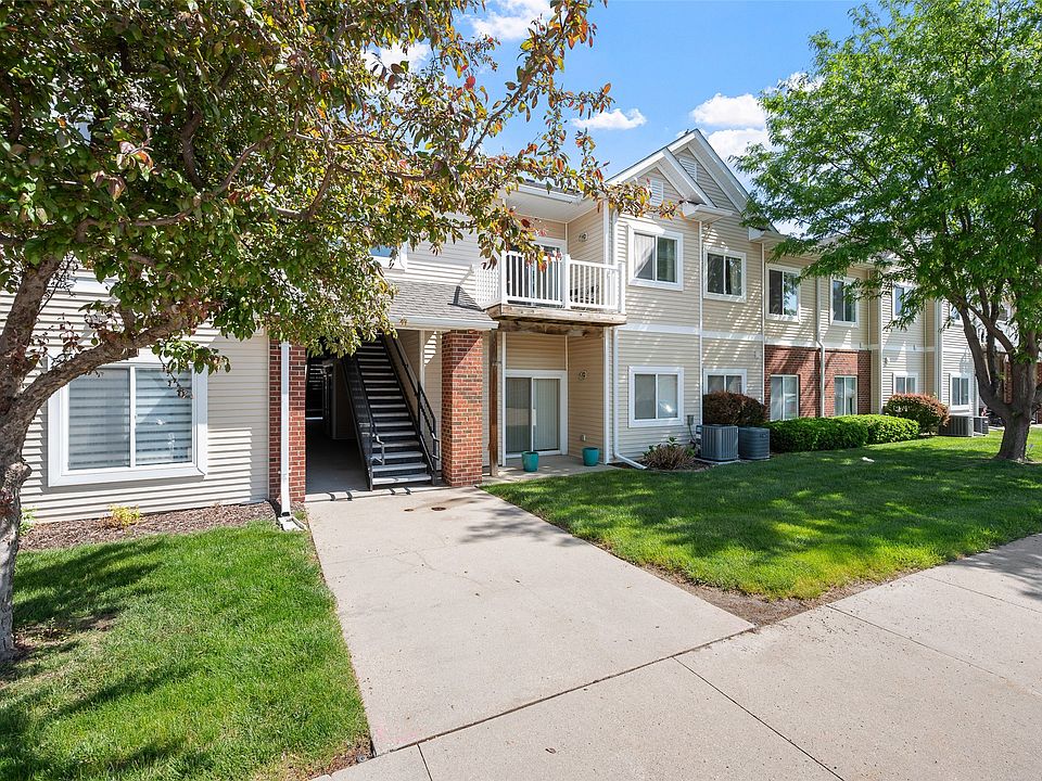 1st image of 10325 Essex Dr Unit 11
