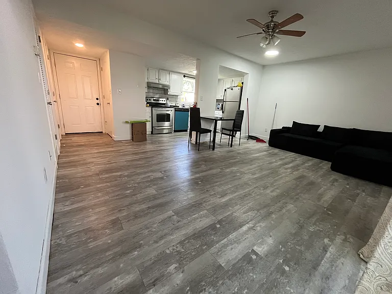506 29th Ave N #3 — Photo 9