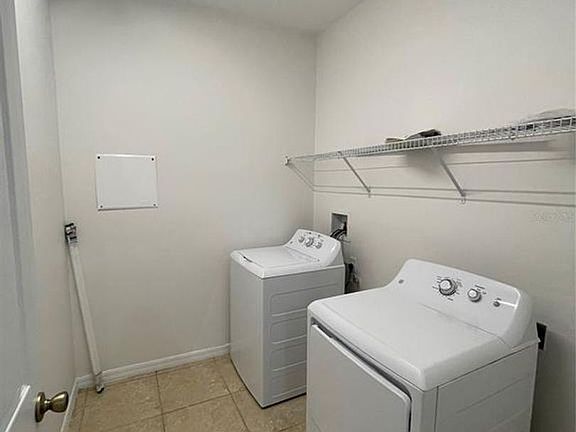 2nd image of 2269 Waukegan Dr