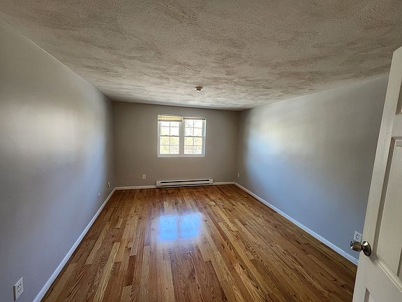 4th image of 54 Elmwood Park #2