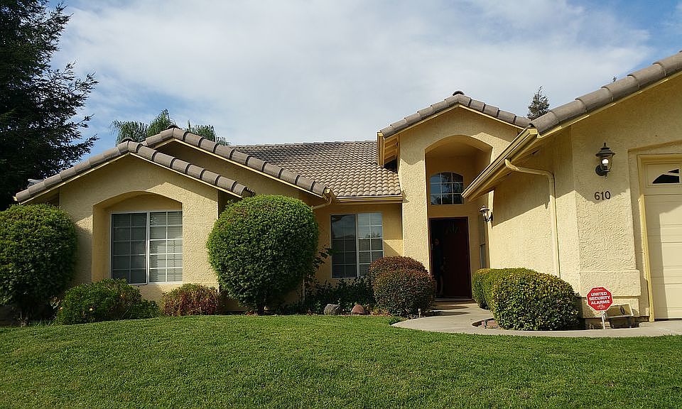 1st image of 610 E Oakridge Ct