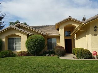 610 E Oakridge Ct, Visalia, CA 93292