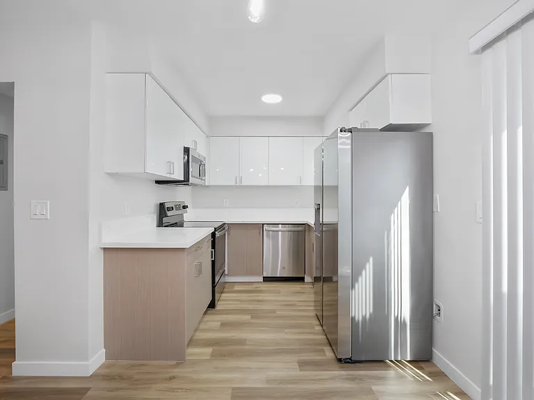 3650 Newton — Photo 10