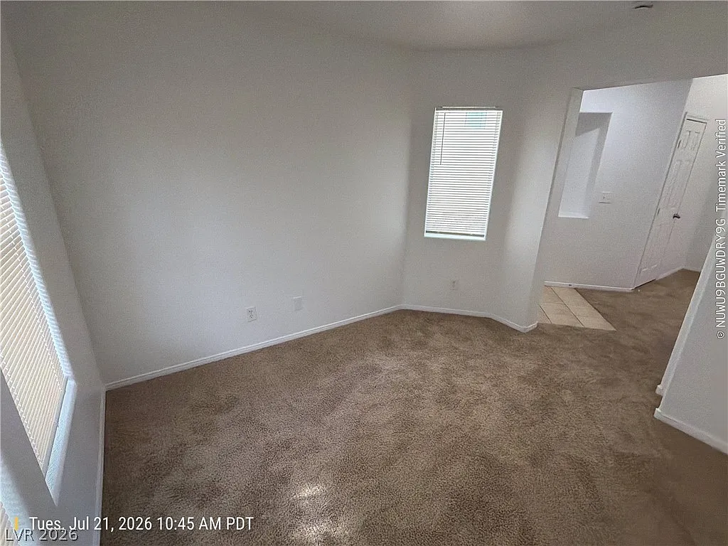 4 bed, 2.5 bath, 1584 sqft, $1,901 — Photo 4