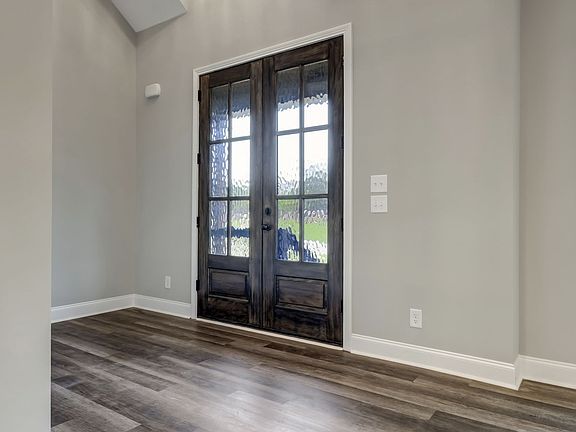 5th image of 16 Van Ln Lot 1