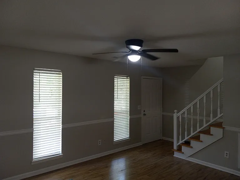 307 Sheri Place Ln #B — Photo 2
