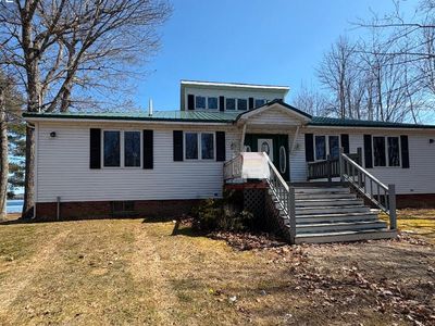138 Oakwood Lane, Burnham, ME, 04922
