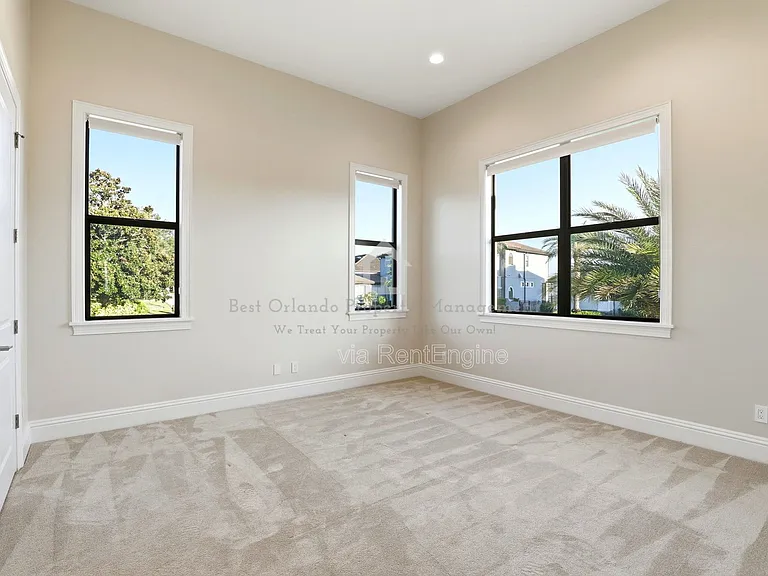705 Largovista Dr — Photo 31