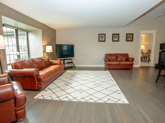 3rd image of 10931 Jann Ct