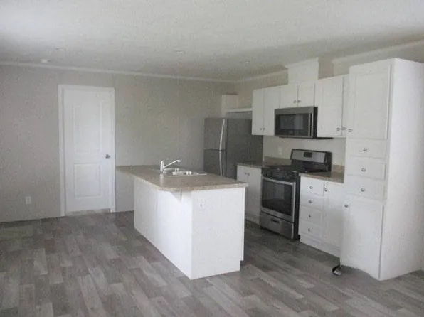 229 S Willow Dr #25, Union City, IN 47390