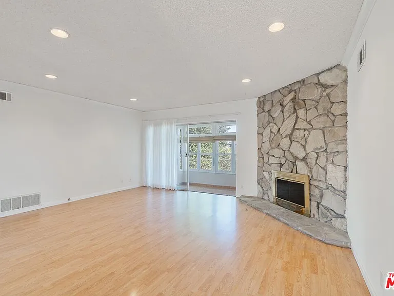 2648 Range Rd — Photo 8