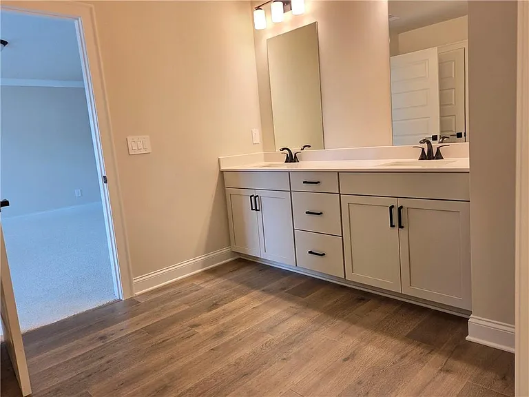 3158 Sweet Red Cir — Photo 29