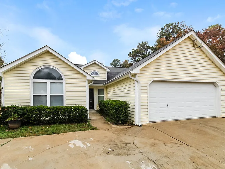 45 Kingswood Club Dr — Photo 3