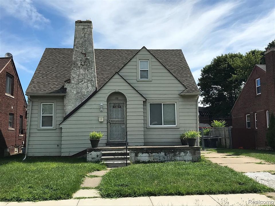 1st image of 288 Eastlawn St