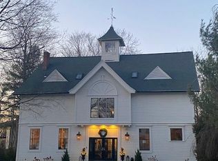 7 1/2 Onondaga St, Skaneateles, NY 13152