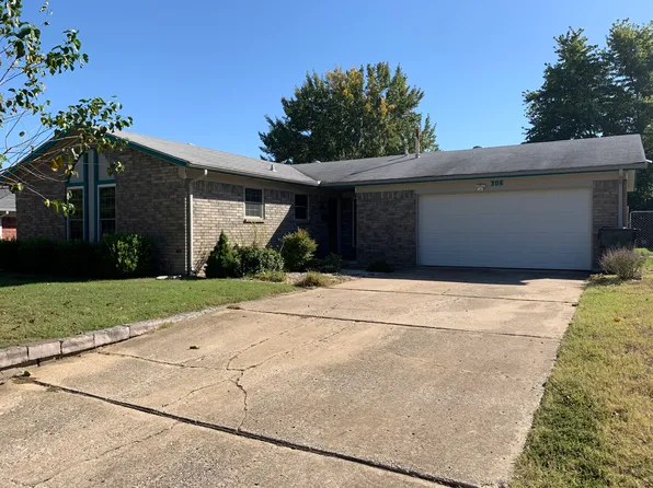 306 E 18th St, Owasso, OK 74055