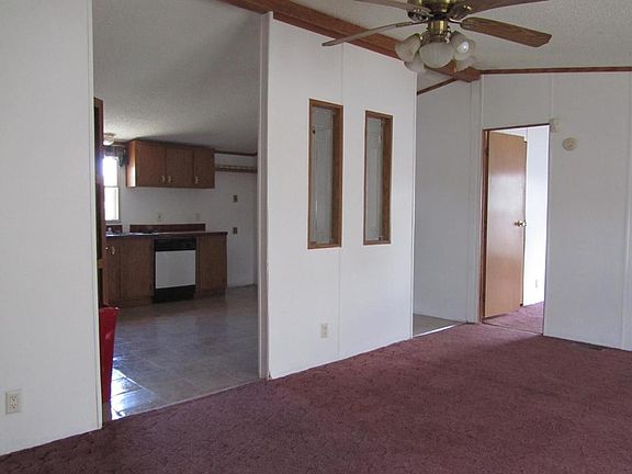 4th image of 309 De Soto Ave