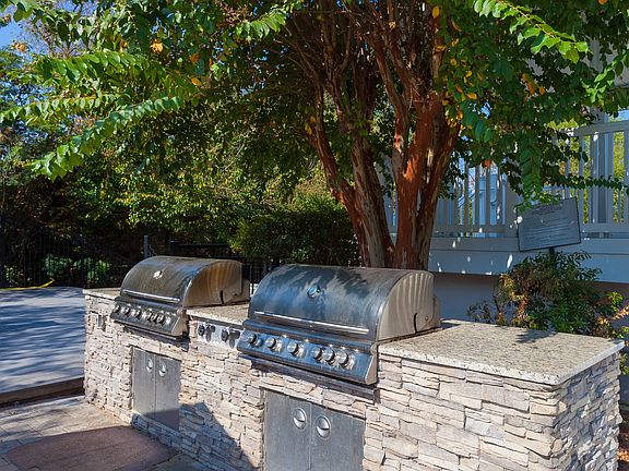 3rd image of 8800 Queensmere Pl #8601PL-3