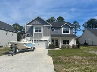238 E Ivybridge Dr, Hubert, NC 28539