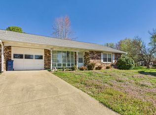 1109 Meadowbrook Dr, Mountain Home, AR 72653