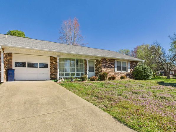 1109 Meadowbrook Dr, Mountain Home, AR 72653