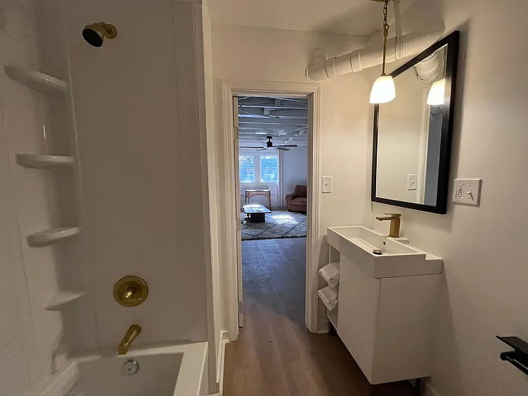 1209 Pinehurst Pl — Photo 7