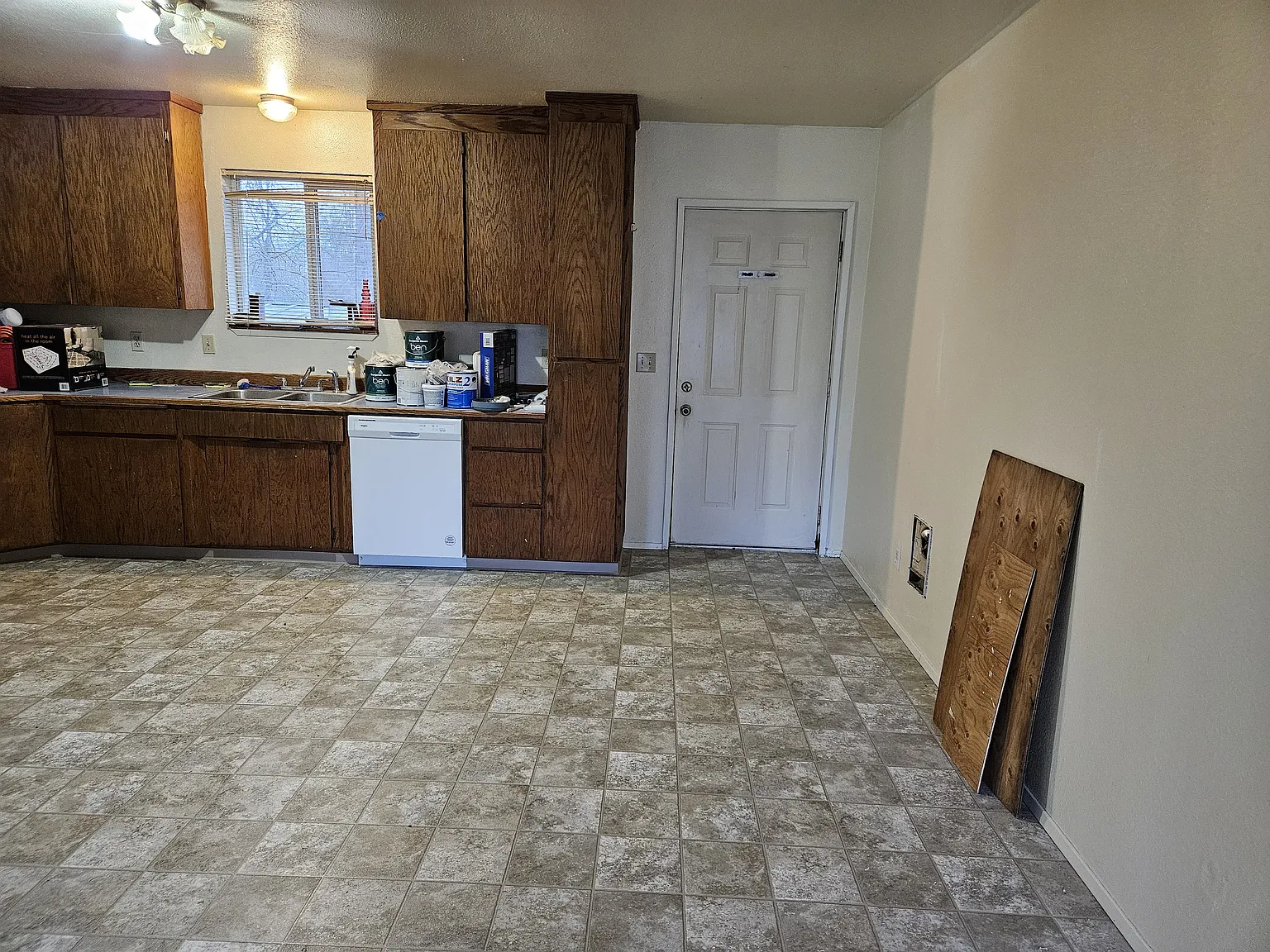 2 bed, 1000 sqft, $1,800 — Photo 2