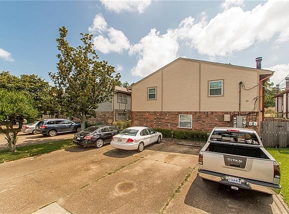 2nd image of 209 Clearview Pkwy #209