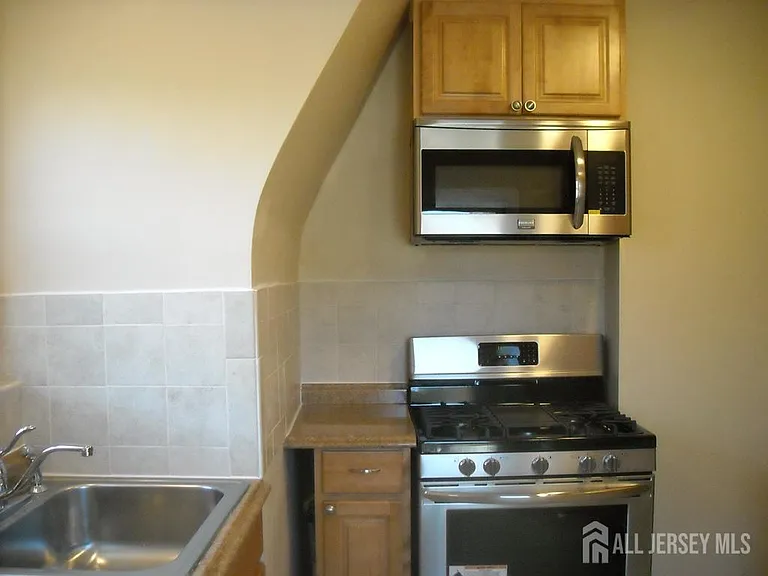 301 Penfield Pl #301 — Photo 5