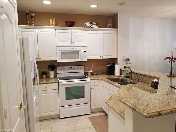 3rd image of 8653 Athena Ct