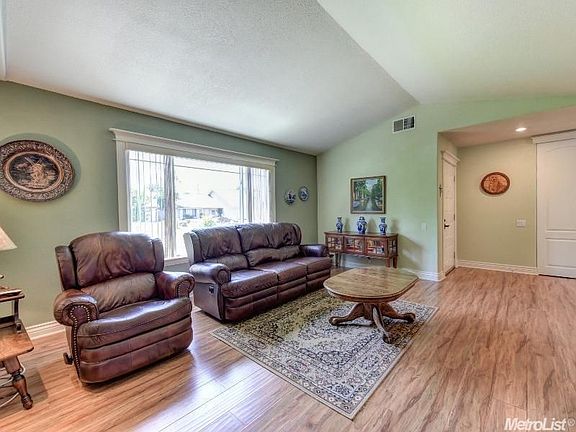 4th image of 11229 Skagit River Ct