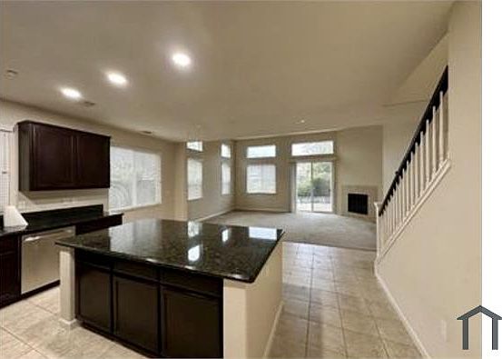 3rd image of 2127 Chicory Dr
