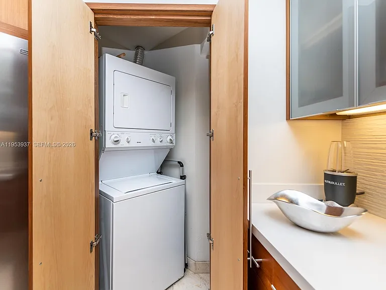 888 Brickell Key Dr #210 — Photo 34