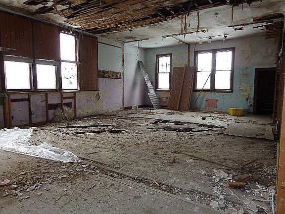 3rd image of 21271 State Hwy 56