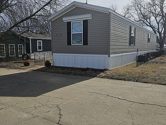 2nd image of 12339 Earl Ave