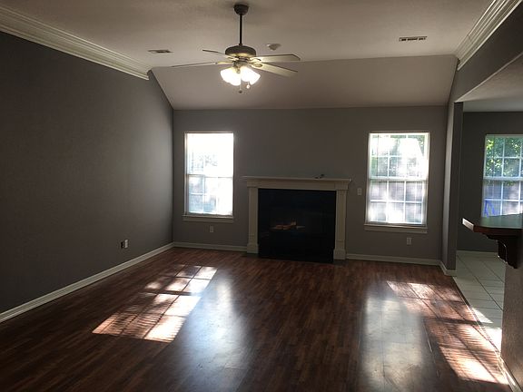 3rd image of 2942 N Downs Ave