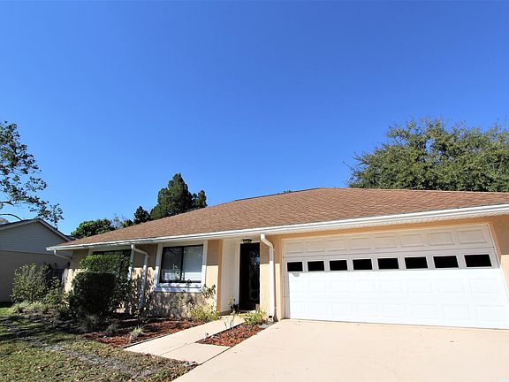 4th image of 15847 Country Lake Dr
