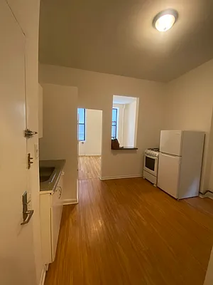 Rented by Urban Real Estate Property Group Inc | media 9