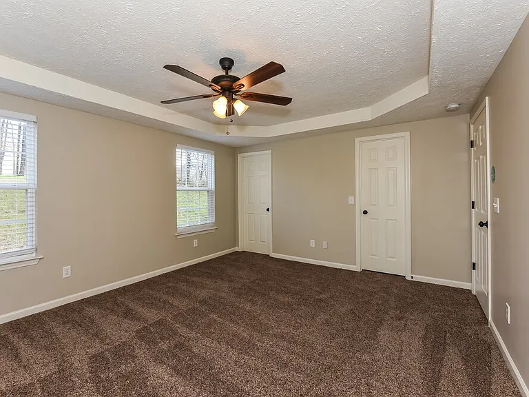 3602 Sussex Ct — Photo 11