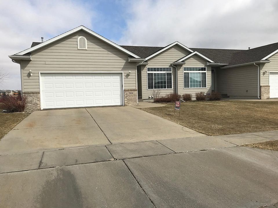 2nd image of 7306 W 58th St