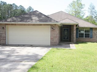 9960 Kahana St, Diamondhead, MS 39525