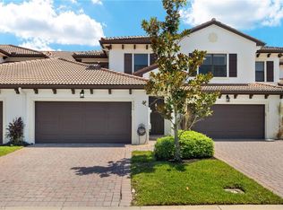 7694 Bristol Cir, Naples, FL 34120