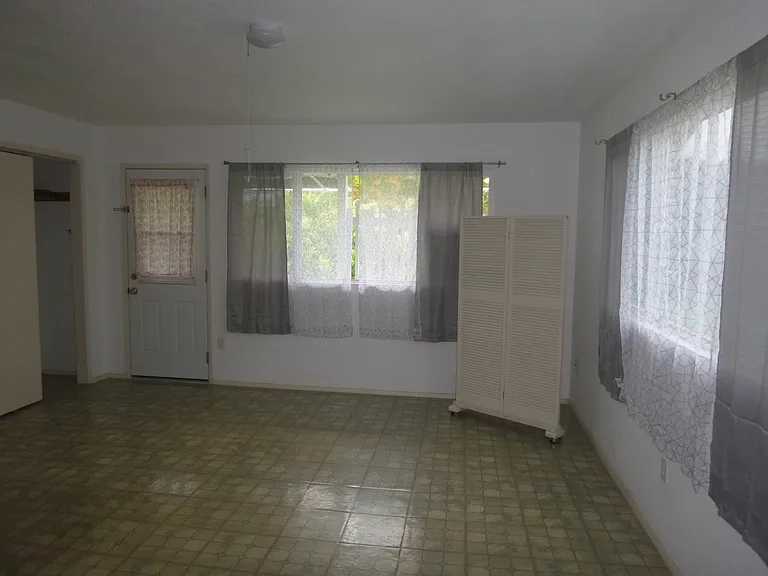 Kapualani St — Photo 2