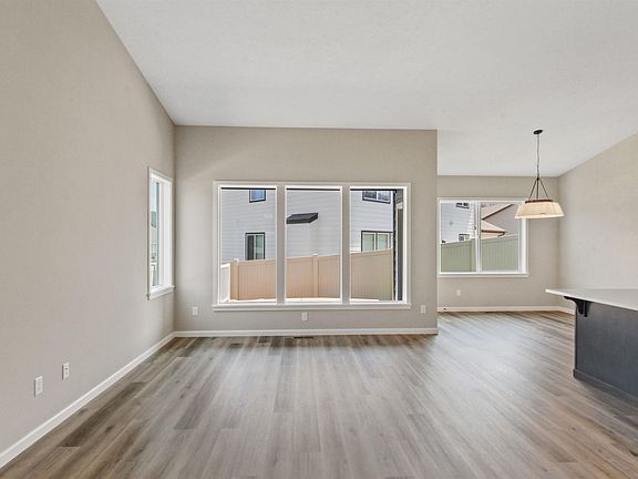 5th image of 7126 E Beverly Ave
