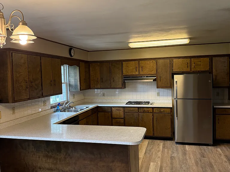 107 E North St #1 — Photo 4